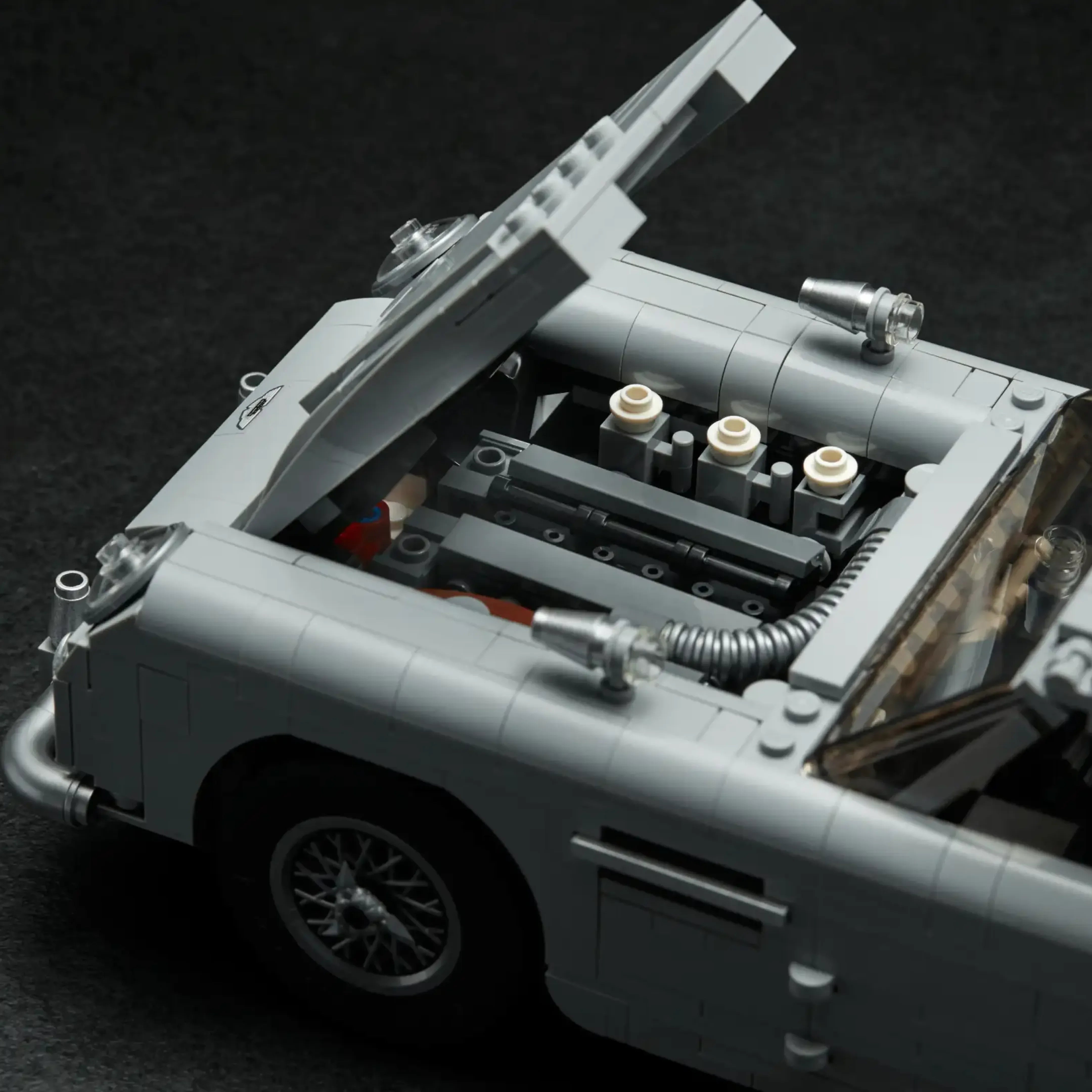 DB5 "007" (1,295 pieces)