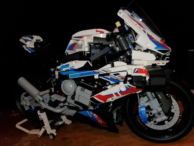 M 1000 RR  (1920 Pieces)
