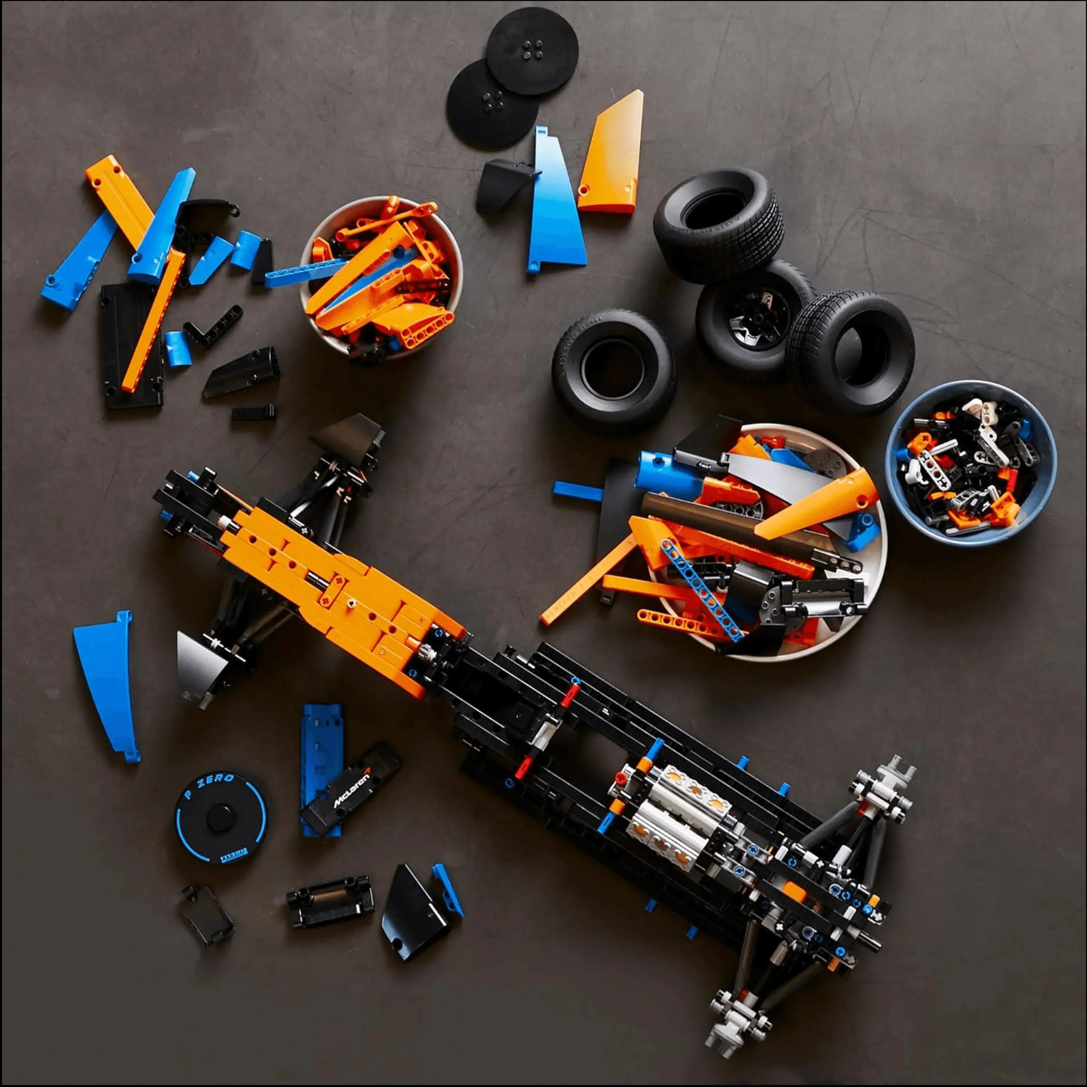 MCL RACING (1432 Pieces)